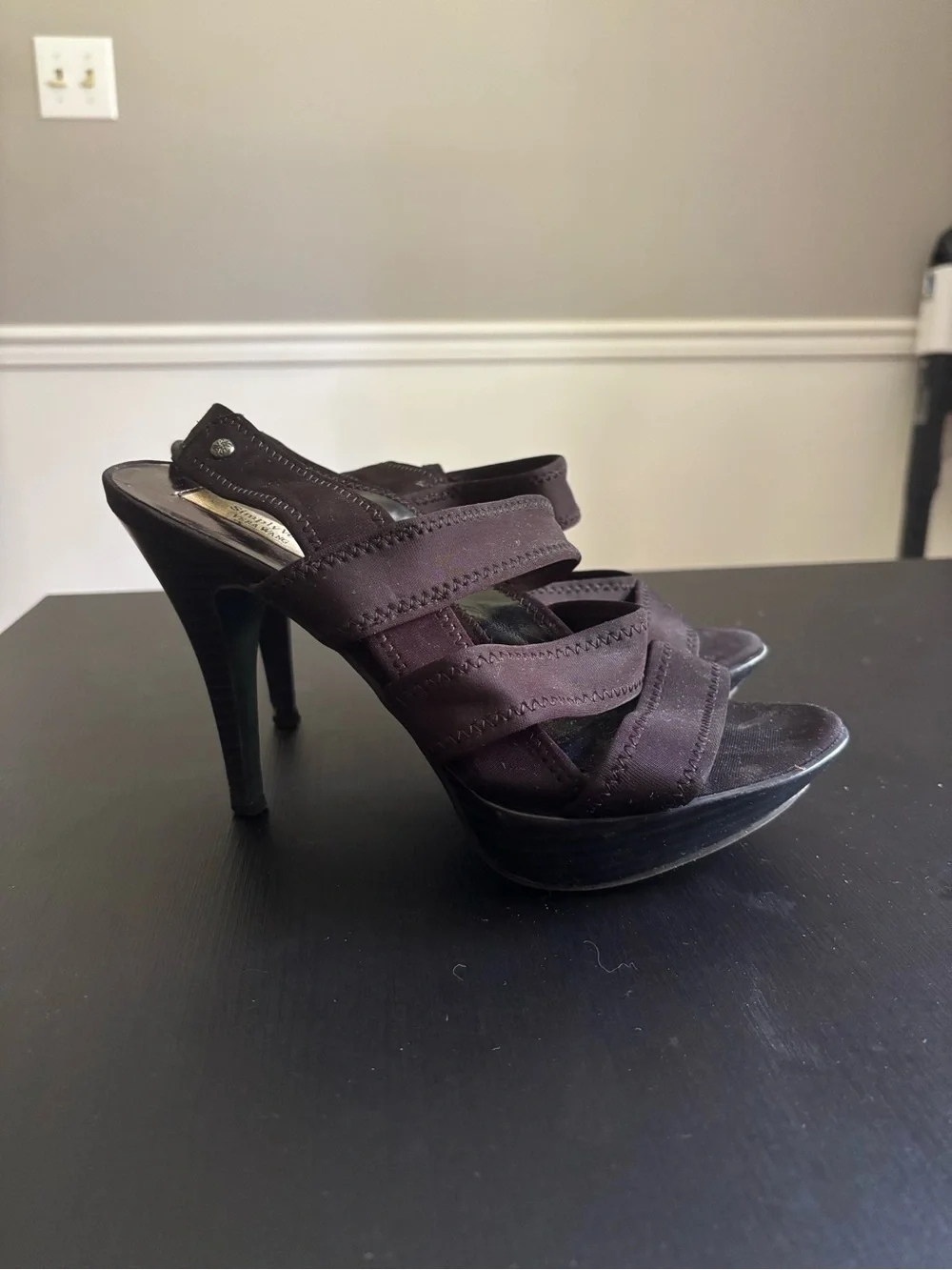 Simply Vera Vera Wang Black Strappy Platform Heels